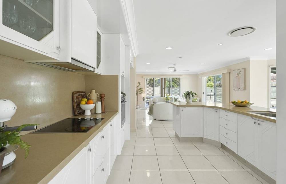 60-62 Newport Drive, ROBINA, QLD 4226