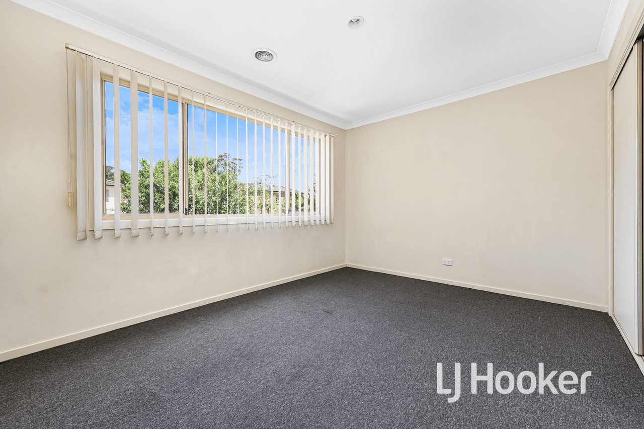 18 Melzak Way, BERWICK, VIC 3806