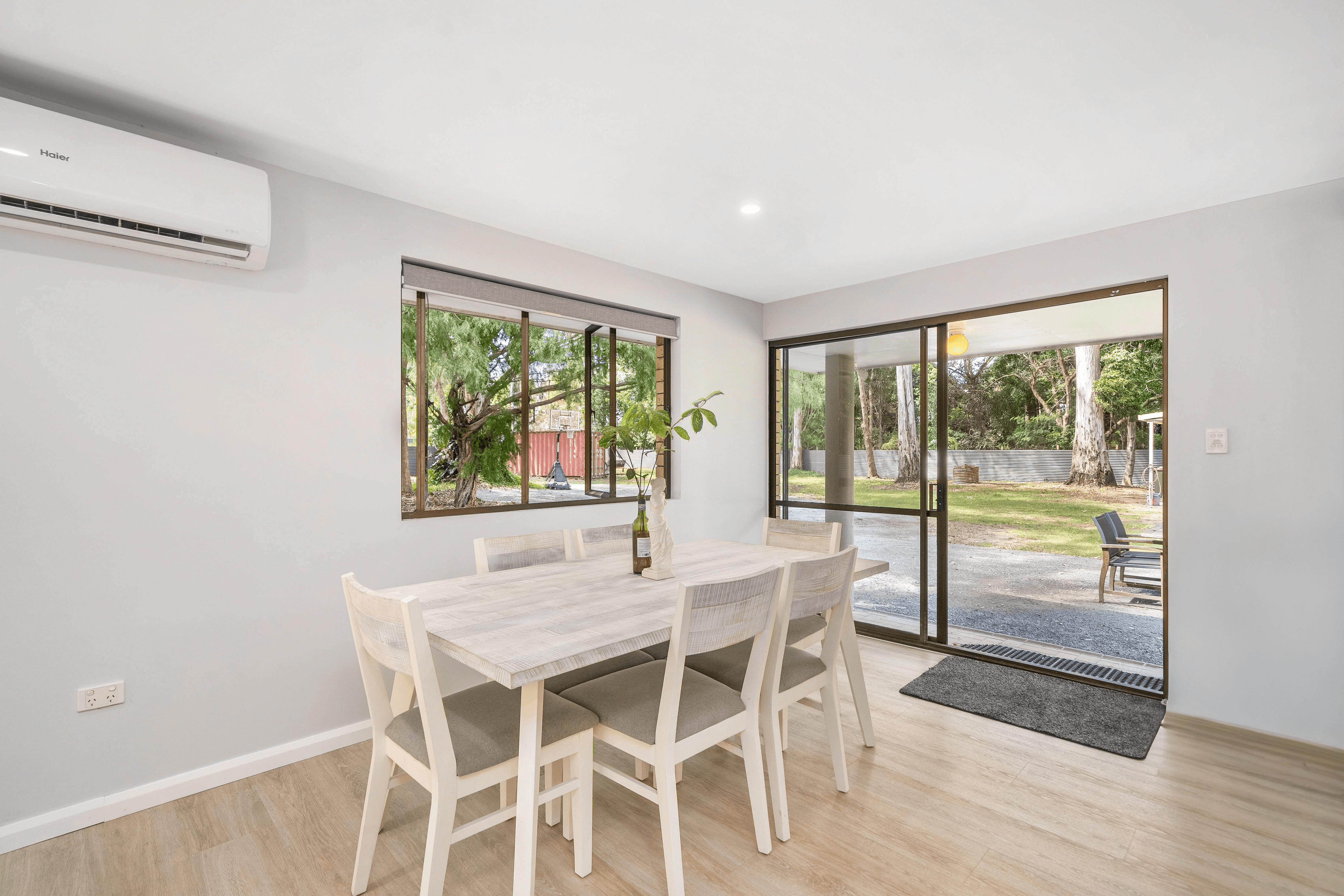 33 Jamaica Drive, DECEPTION BAY, QLD 4508