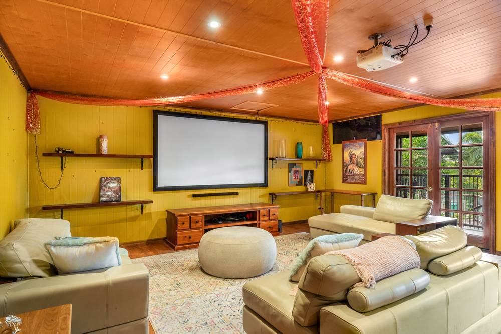 8 Spiro Court, MOUNT WARREN PARK, QLD 4207