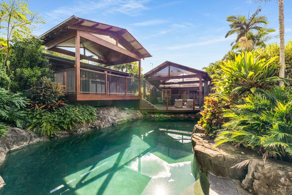 8 Spiro Court, MOUNT WARREN PARK, QLD 4207
