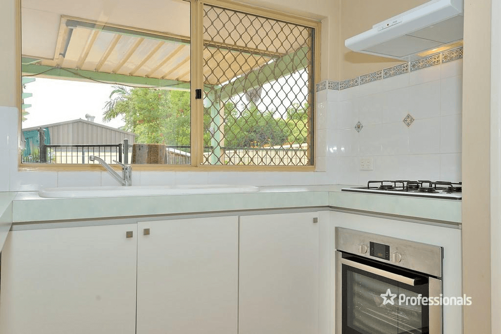 28 Jaeger Square, BALLAJURA, WA 6066