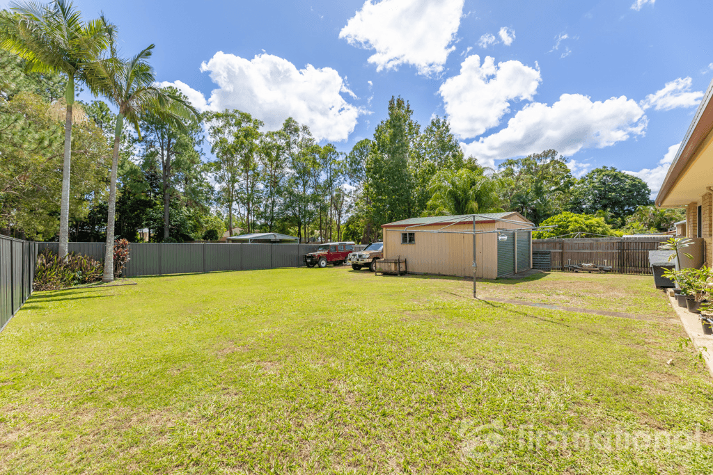 11 North Street, BEERWAH, QLD 4519