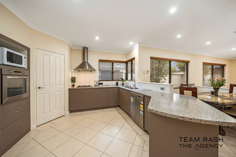 22 Deflexa Road, Canning Vale, WA 6155