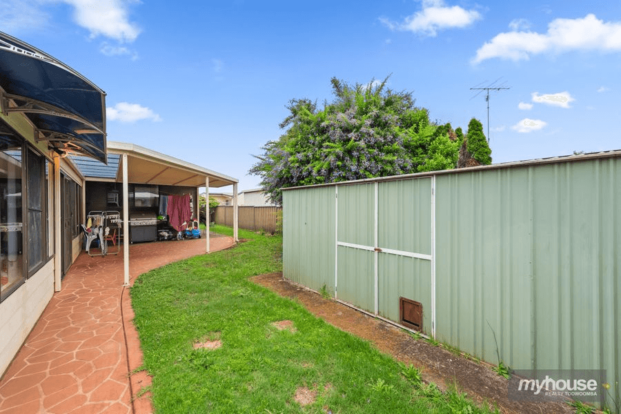 3 Crosby Street, DARLING HEIGHTS, QLD 4350