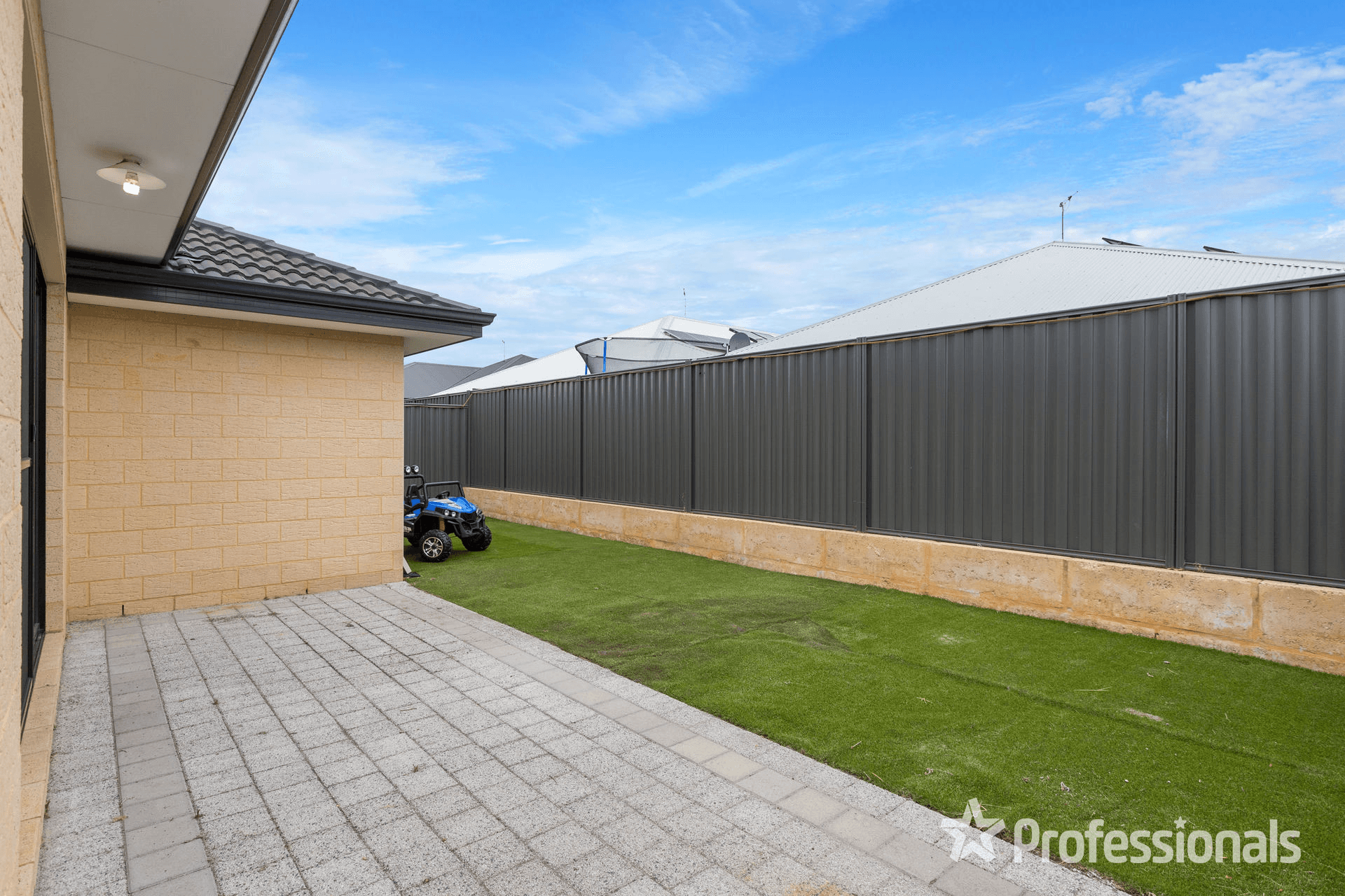 28 Fairhaven Boulevard, WELLARD, WA 6170