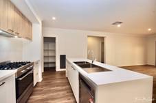 26 Snows Hill Avenue, Warragul, VIC 3820