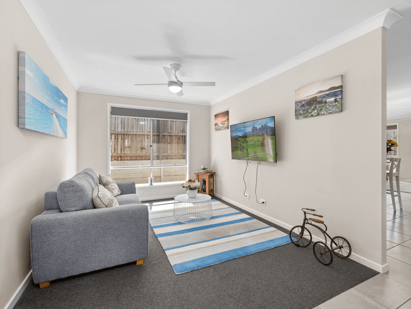 4 Highfield Drive, BELLBIRD PARK, QLD 4300