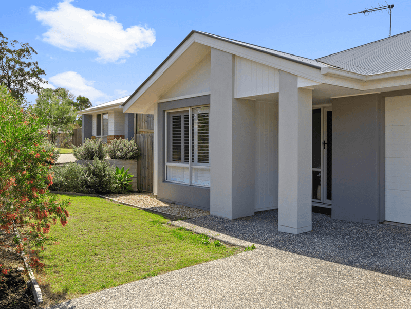 4 Highfield Drive, BELLBIRD PARK, QLD 4300