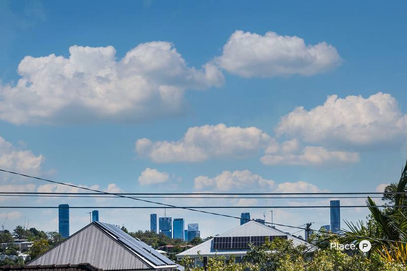 98 Molloy Road, Cannon Hill, QLD 4170