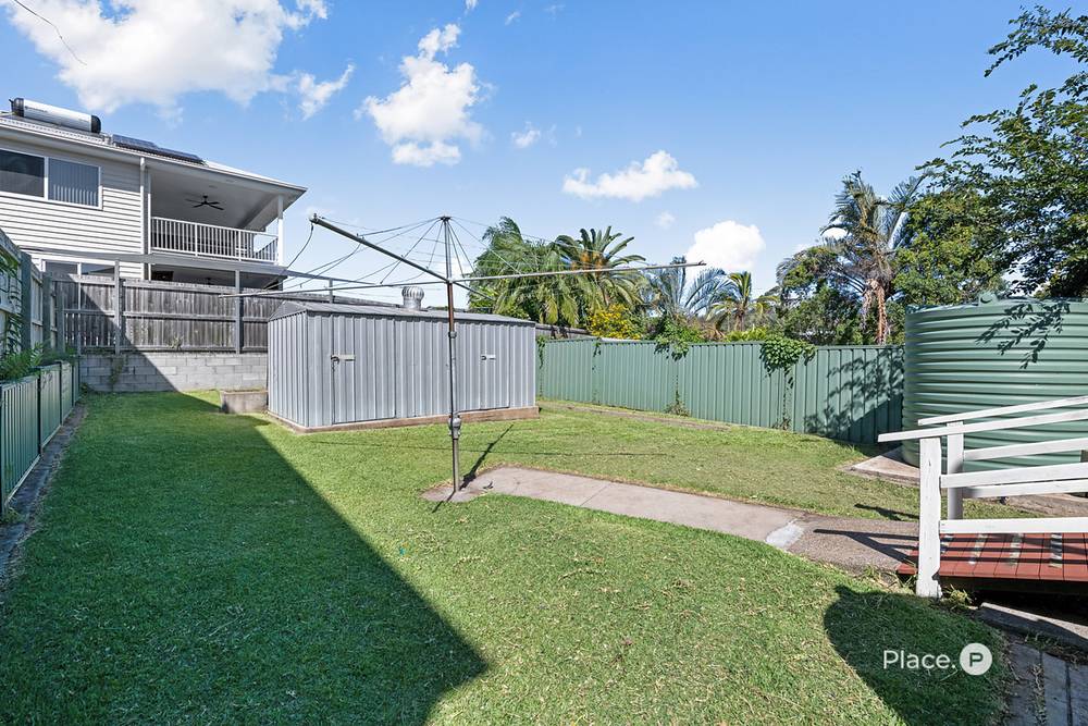 98 Molloy Road, Cannon Hill, QLD 4170