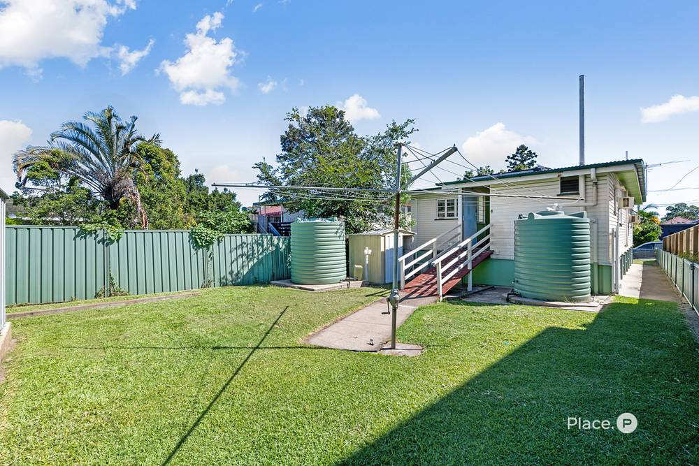 98 Molloy Road, Cannon Hill, QLD 4170