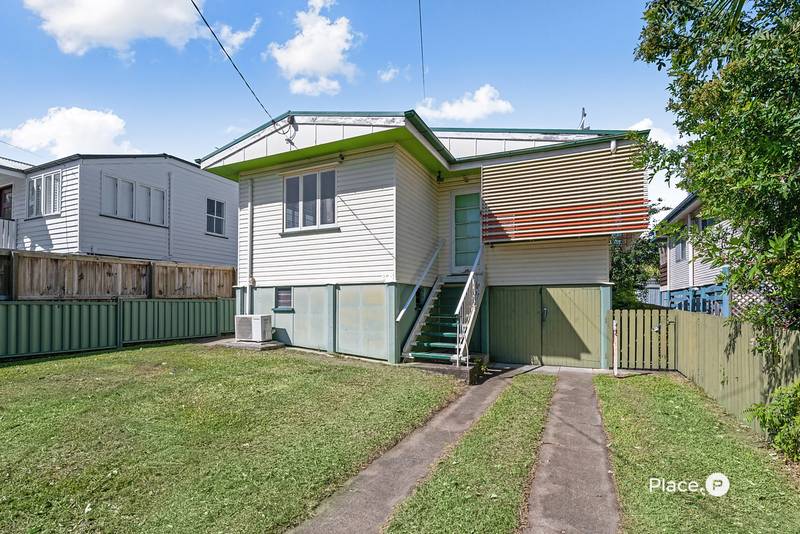 98 Molloy Road, Cannon Hill, QLD 4170