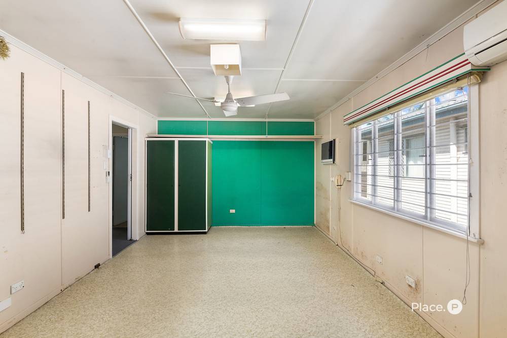 98 Molloy Road, Cannon Hill, QLD 4170