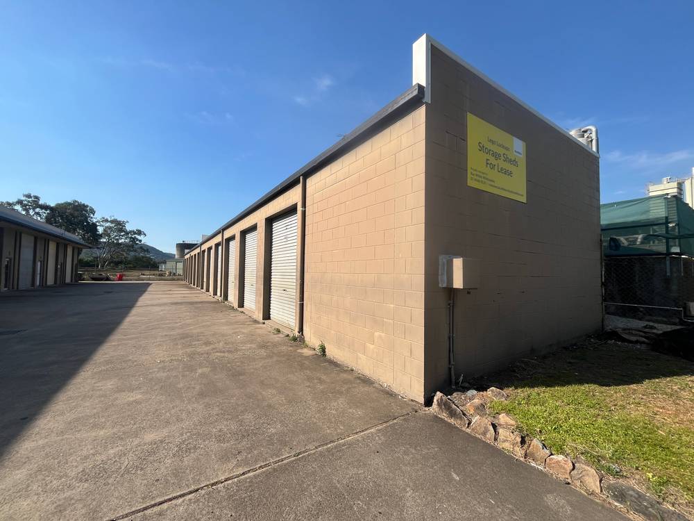 Lego Lockups/6 William Murray Drive, CANNONVALE, QLD 4802