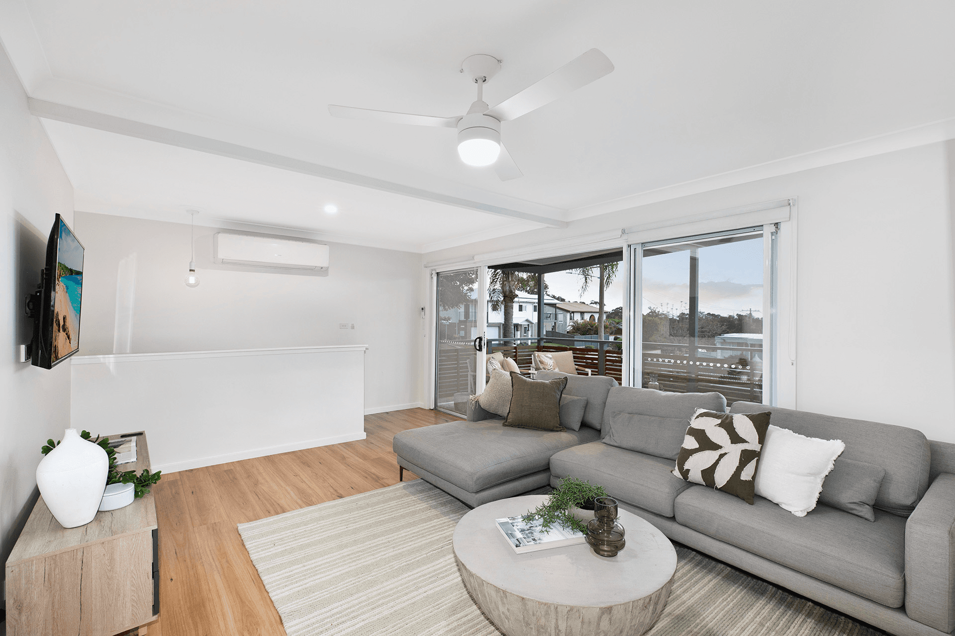 10 Margherita Avenue, Bateau Bay, NSW 2261