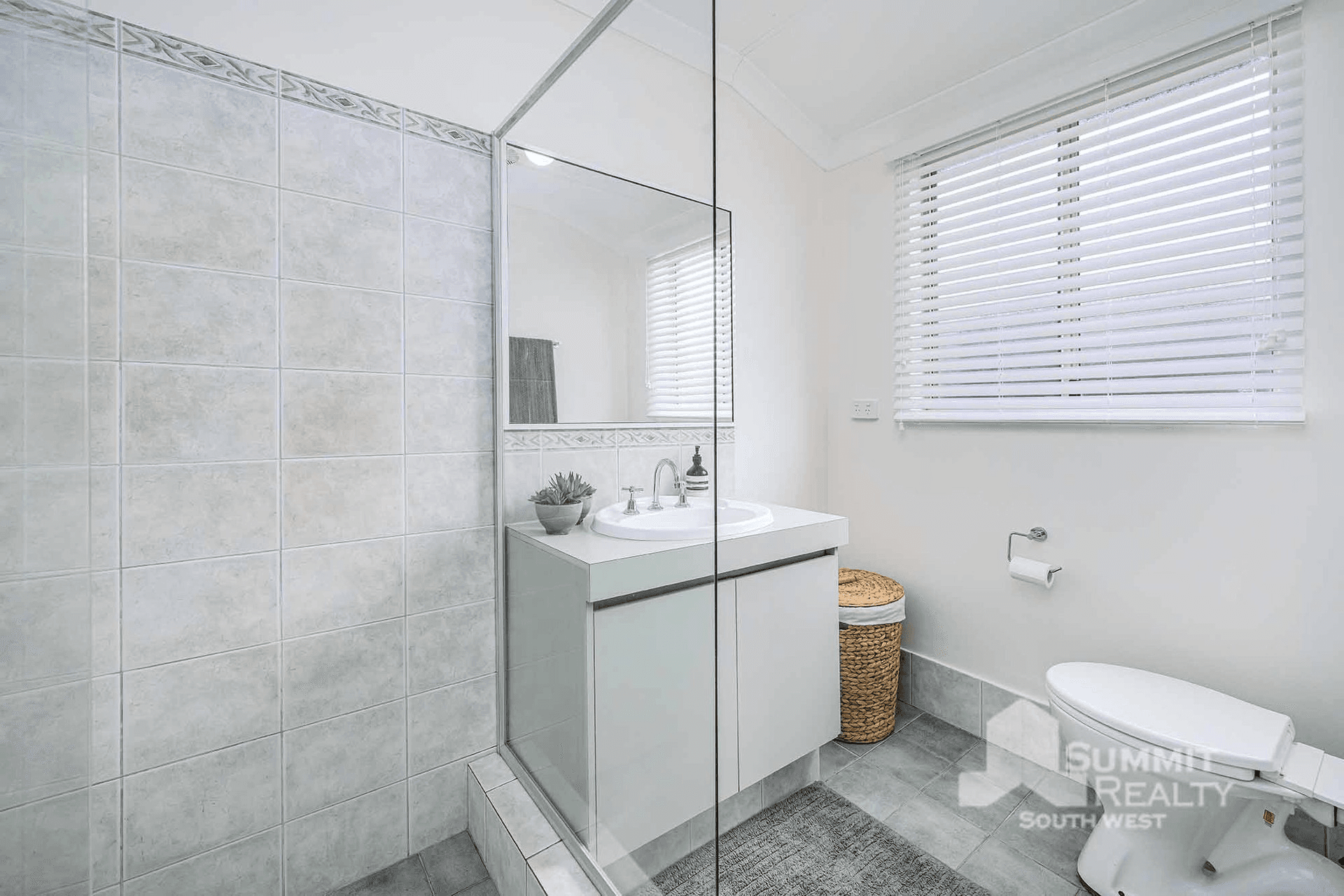 30 Macquarie Drive, Australind, WA 6233