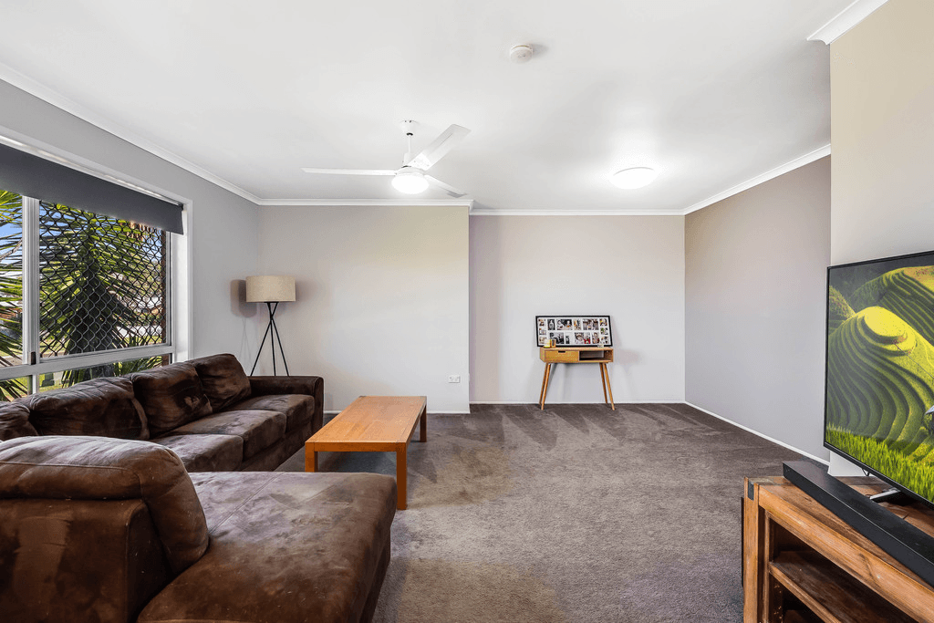 37 Liquidambar Street, GLENVALE, QLD 4350