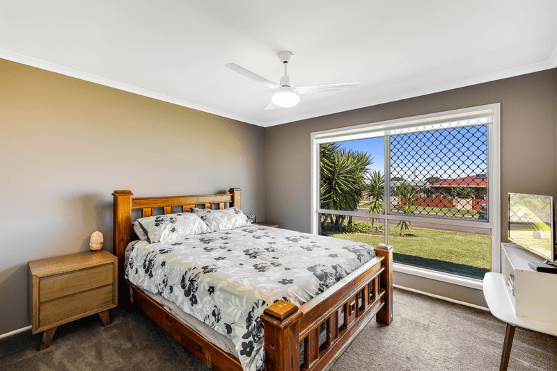 37 Liquidambar Street, GLENVALE, QLD 4350