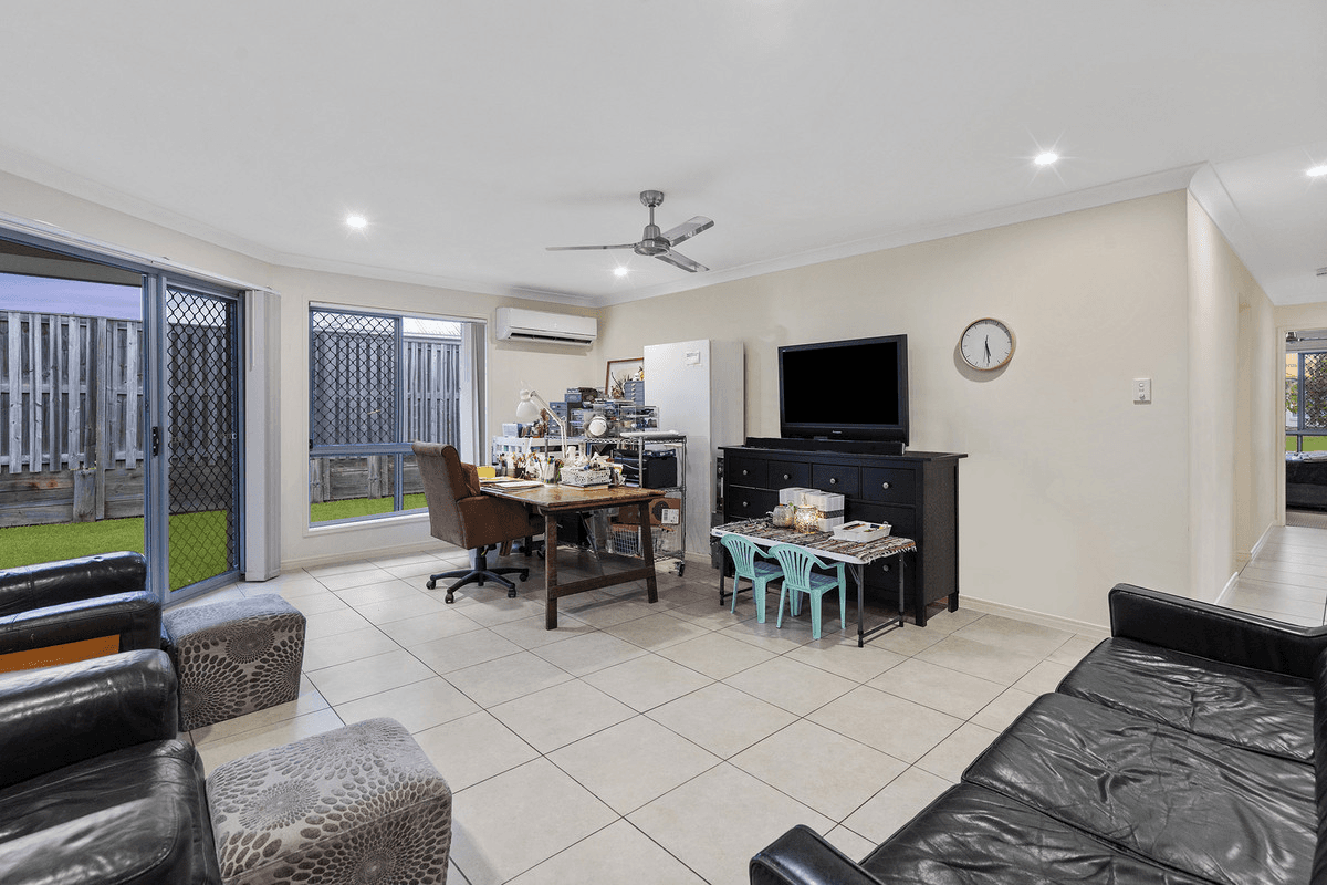 19 Cypress Circuit, Coomera, QLD 4209