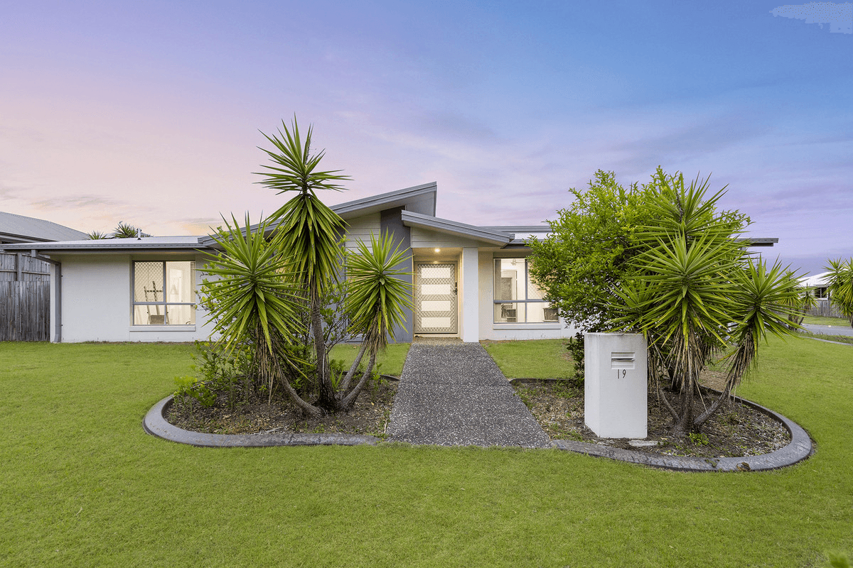 19 Cypress Circuit, Coomera, QLD 4209