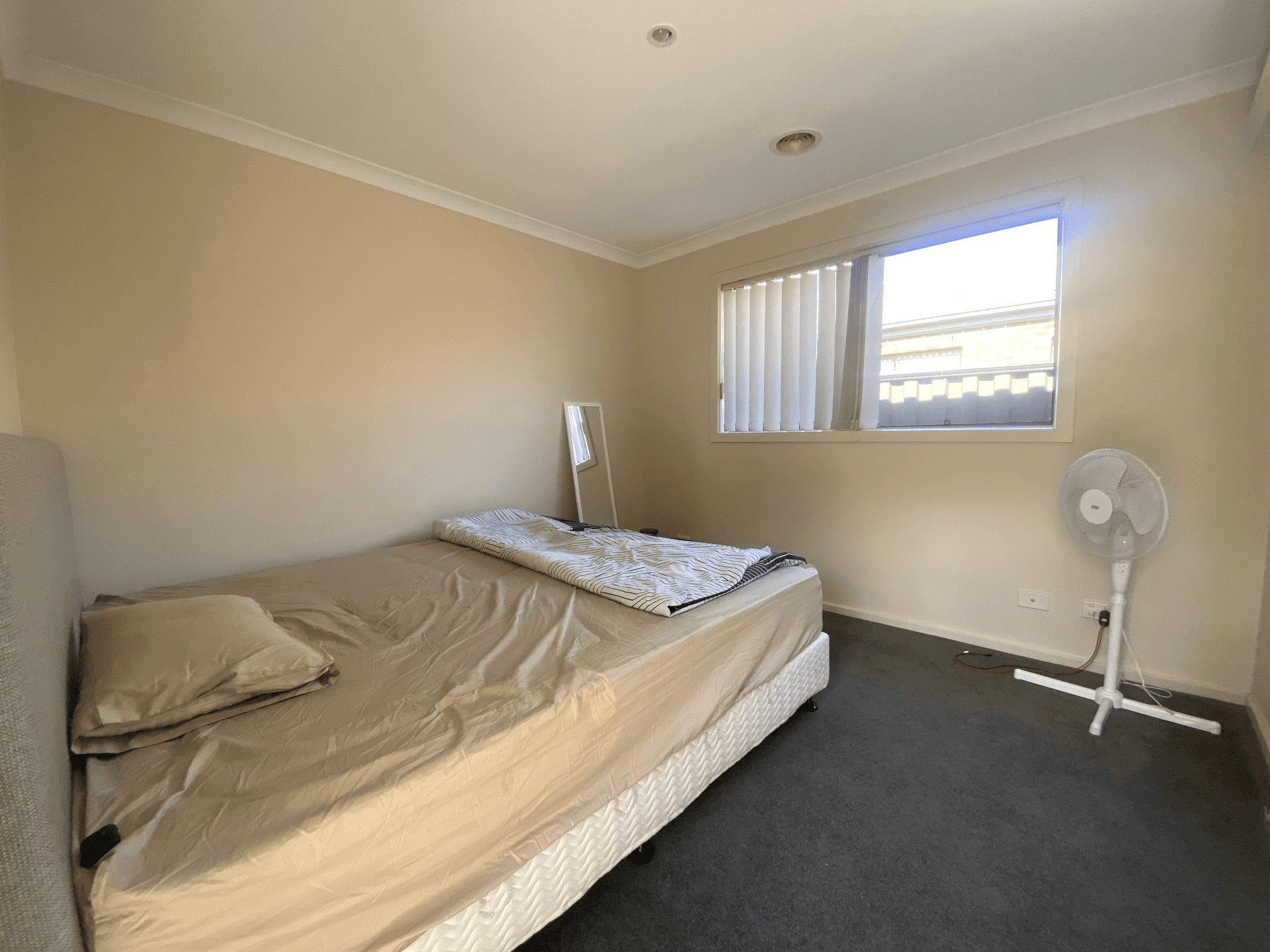 2/8 Flower Gum Crescent, TARNEIT, VIC 3029