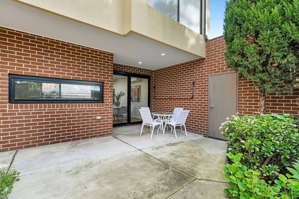 3/4 Olympic Avenue, Springvale South, VIC 3172