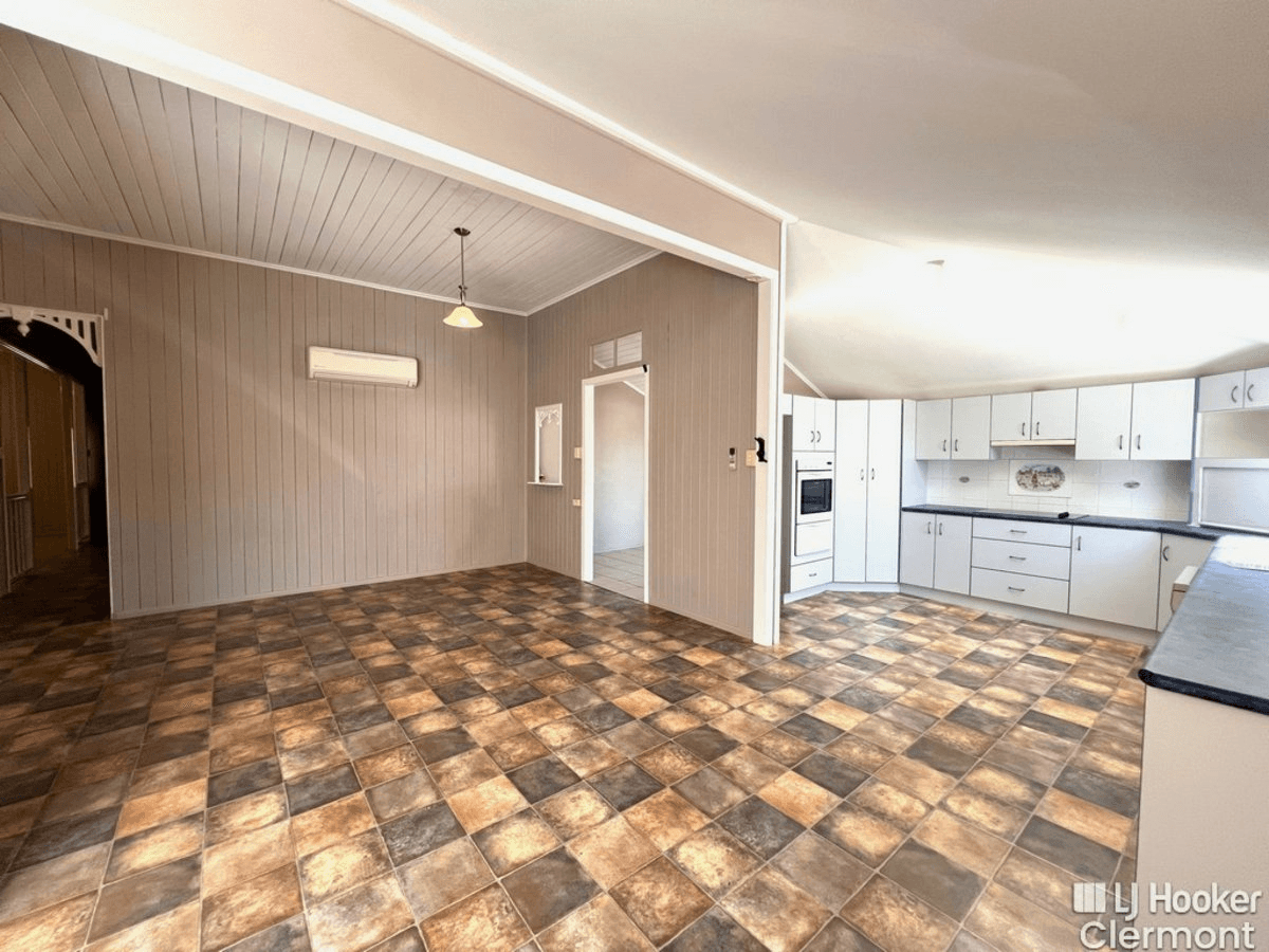 2 Sirius Street, CLERMONT, QLD 4721