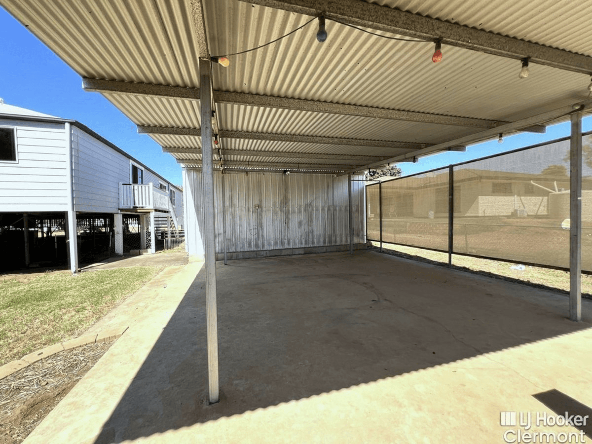 2 Sirius Street, CLERMONT, QLD 4721
