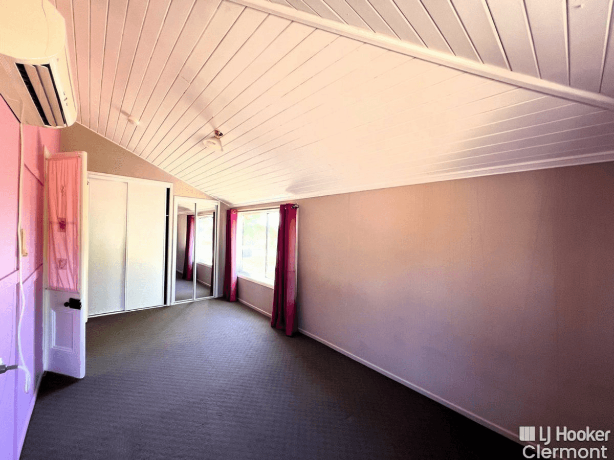 2 Sirius Street, CLERMONT, QLD 4721
