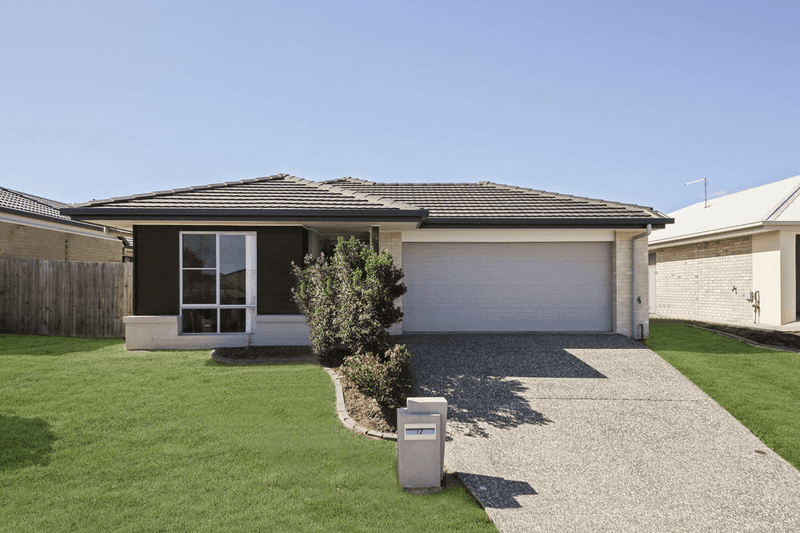 12 Carron Court, BRASSALL, QLD 4305