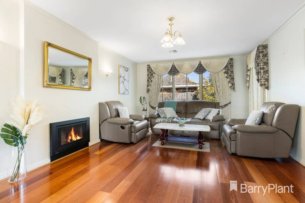 4 Dubbo Court, Glen Waverley, VIC 3150