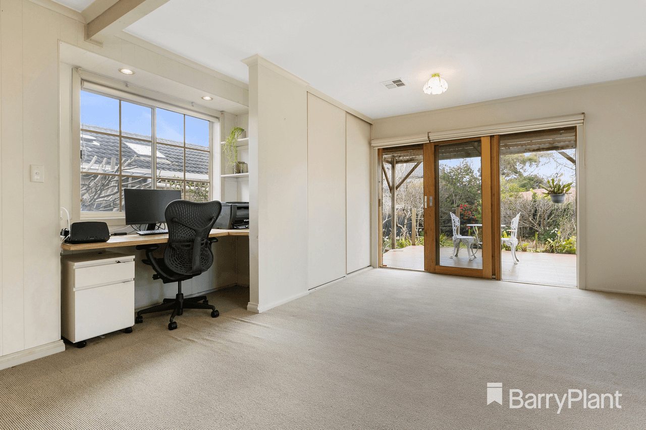 4 Dubbo Court, Glen Waverley, VIC 3150