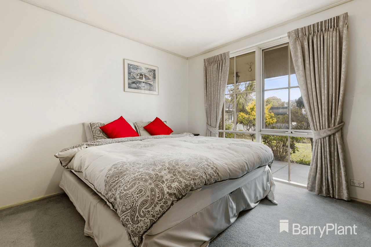 4 Dubbo Court, Glen Waverley, VIC 3150