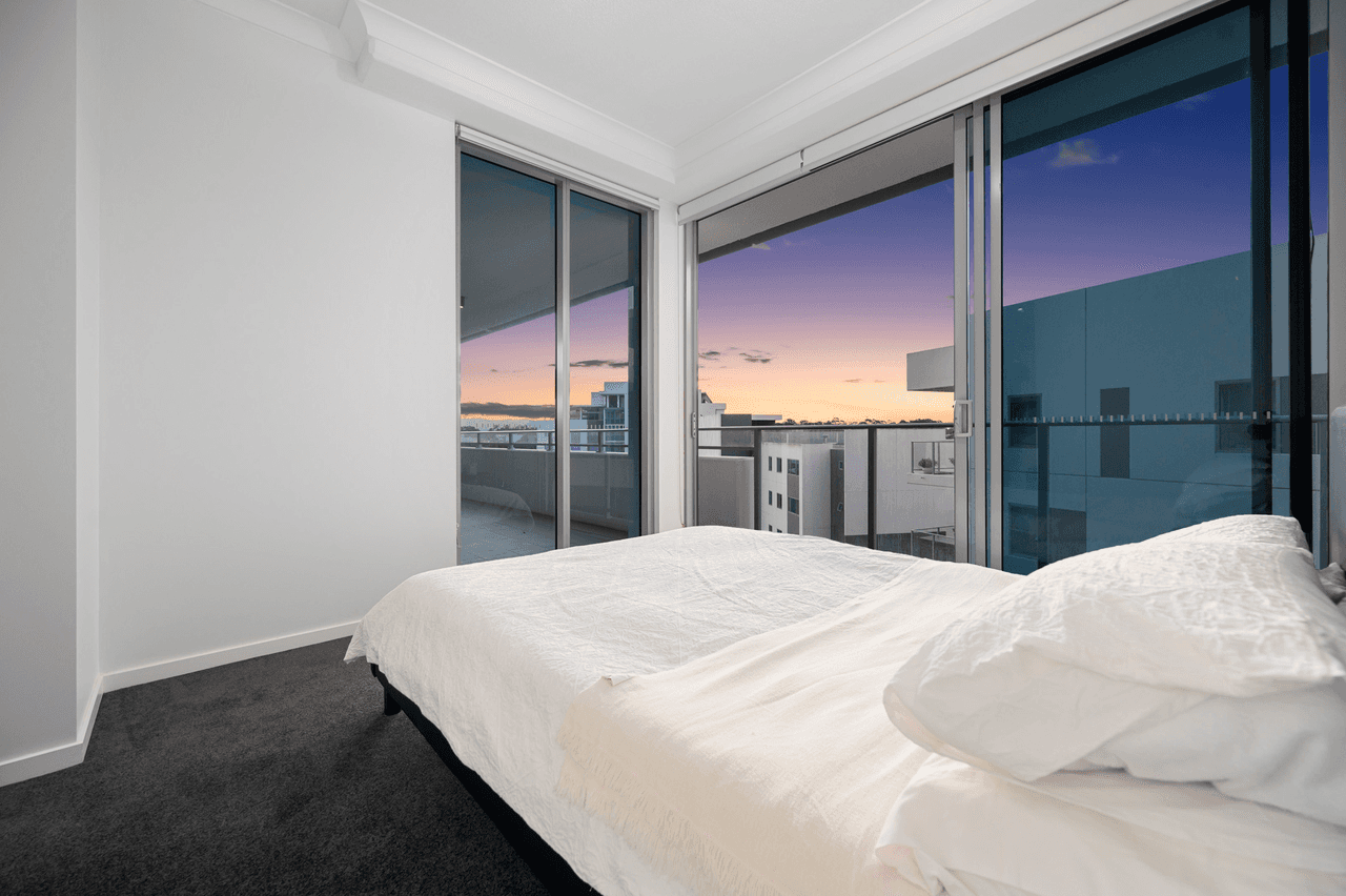 301/43 Harbour Town Drive, BIGGERA WATERS, QLD 4216