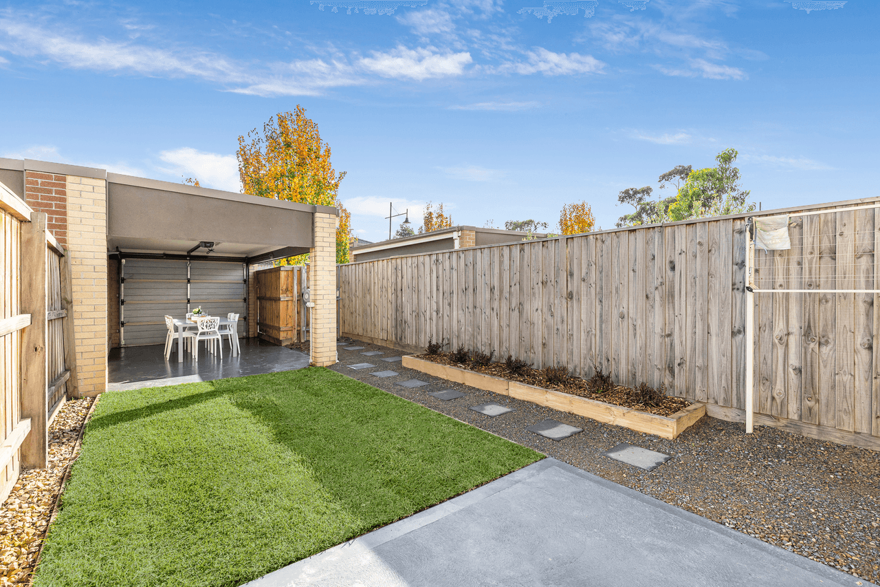 8 Kenyte Walk, DOREEN, VIC 3754