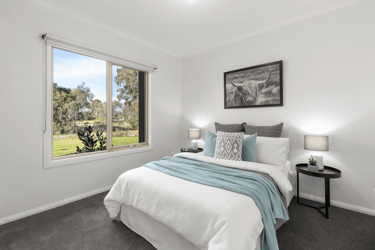 8 Kenyte Walk, DOREEN, VIC 3754