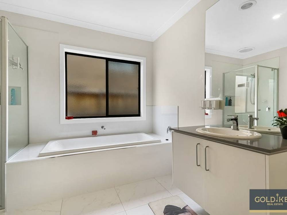 37 Creston Street, POINT COOK, VIC 3030