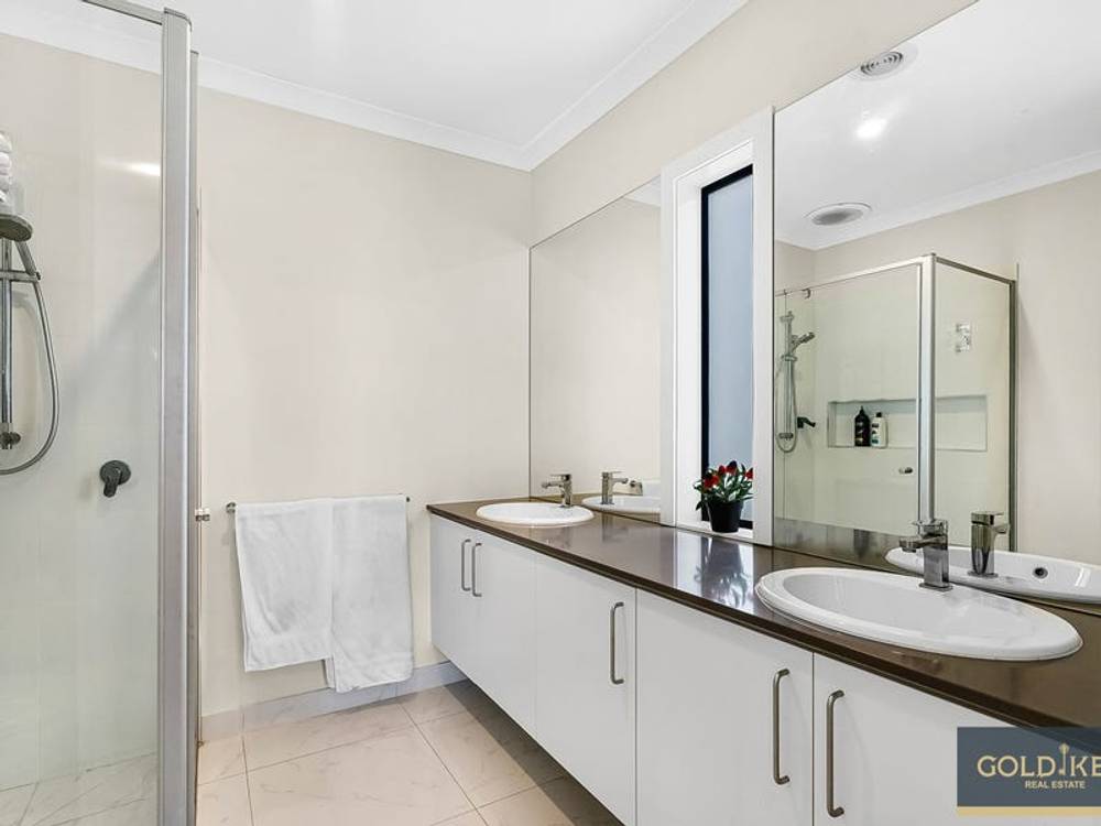 37 Creston Street, POINT COOK, VIC 3030