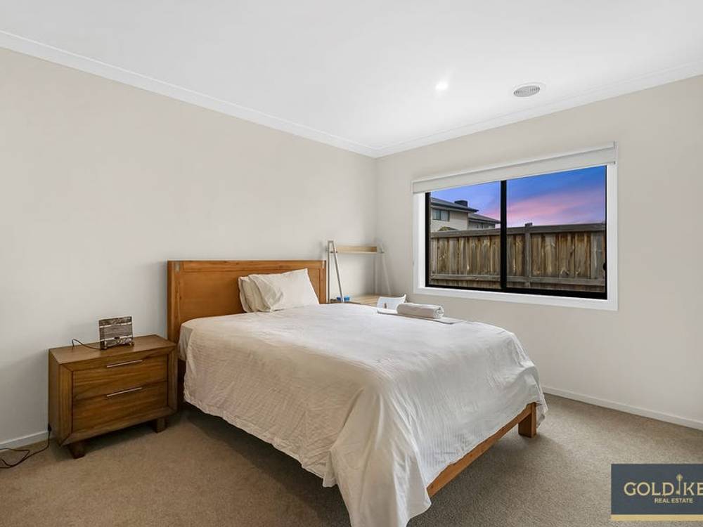 37 Creston Street, POINT COOK, VIC 3030
