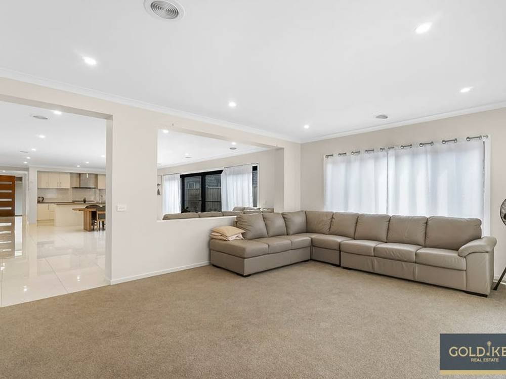 37 Creston Street, POINT COOK, VIC 3030