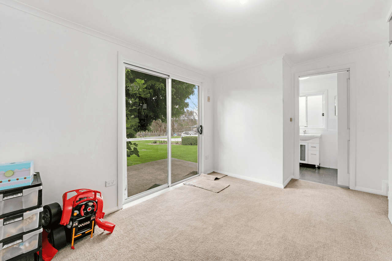 52 Oakey Forest Road, MARRANGAROO, NSW 2790