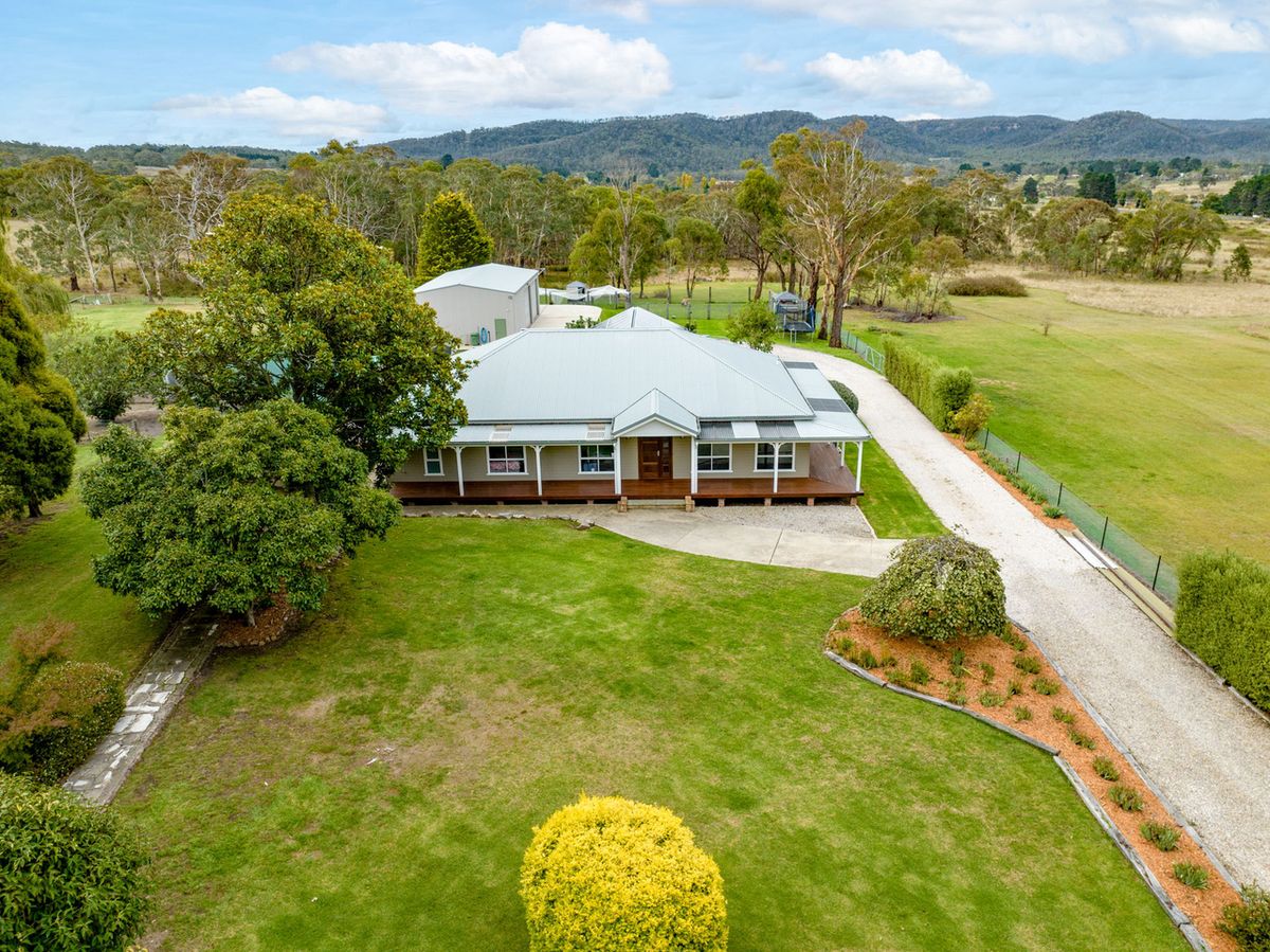 52 Oakey Forest Road, Marrangaroo, NSW 2790