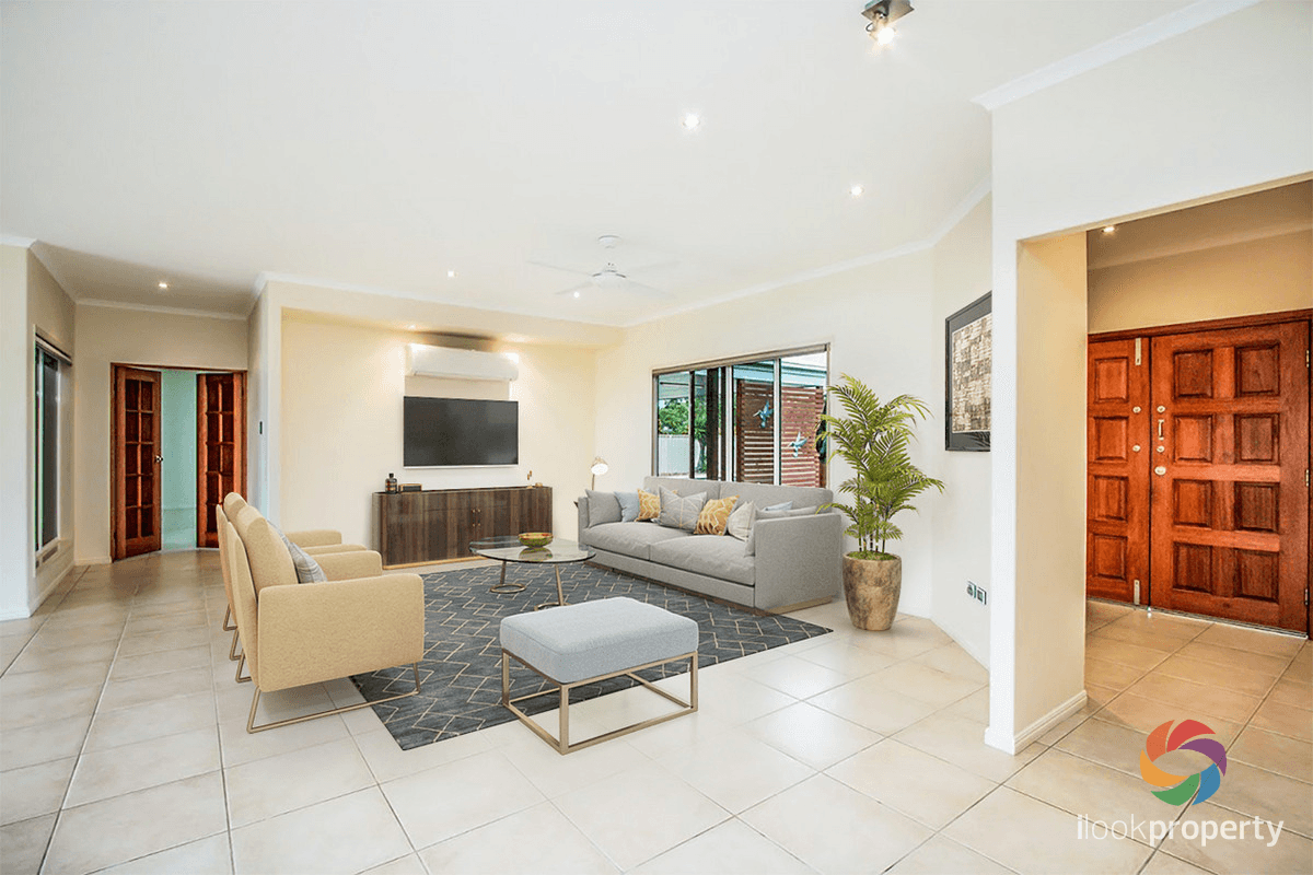 9 Yacht Road, Tannum Sands, QLD 4680