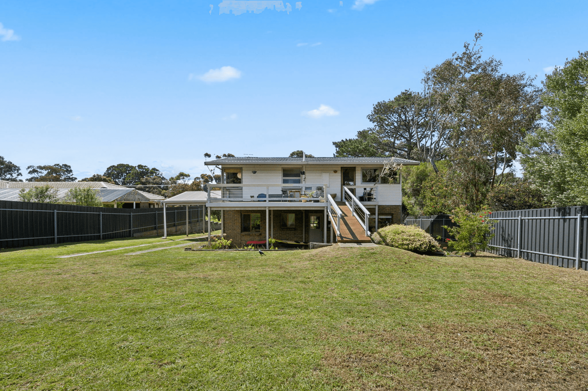 17 Lord Hobart Cres, Encounter Bay, SA 5211