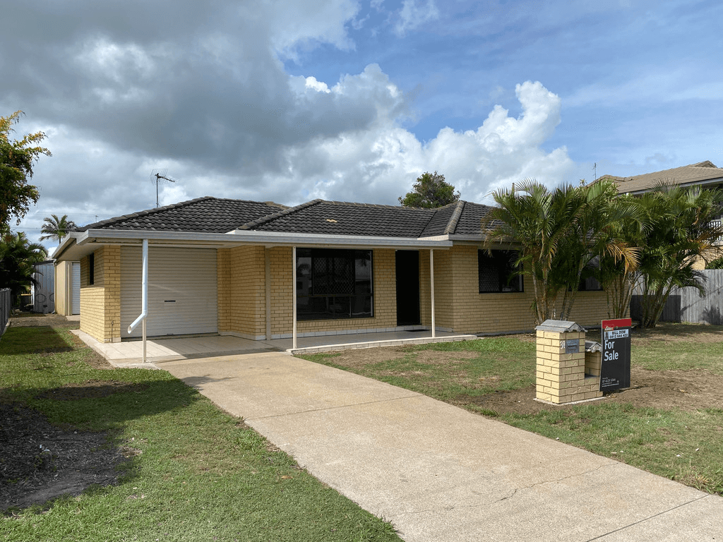 31 Moonbi Street, SCARNESS, QLD 4655