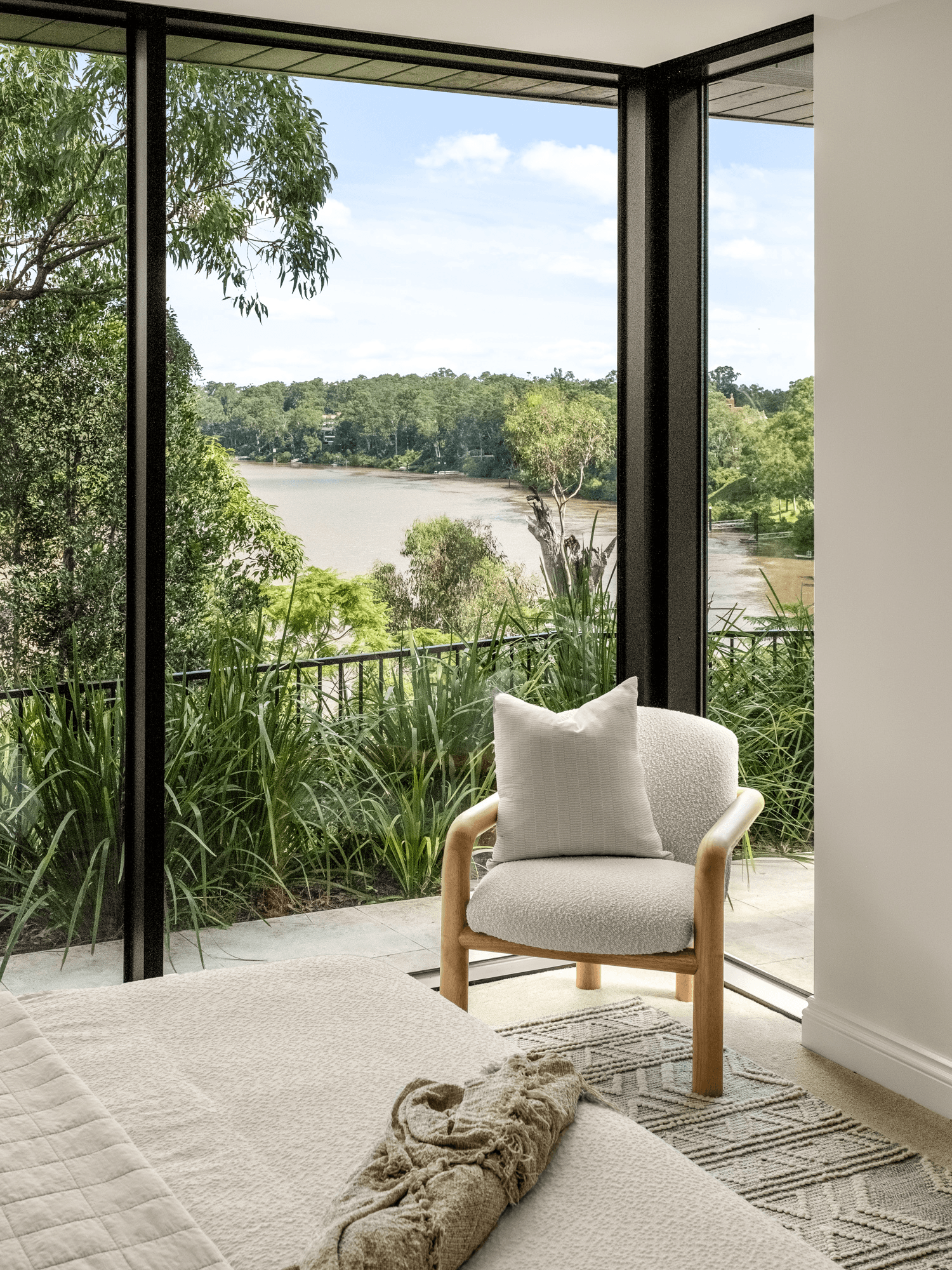 1/98 Goldieslie Road, Indooroopilly, QLD 4068