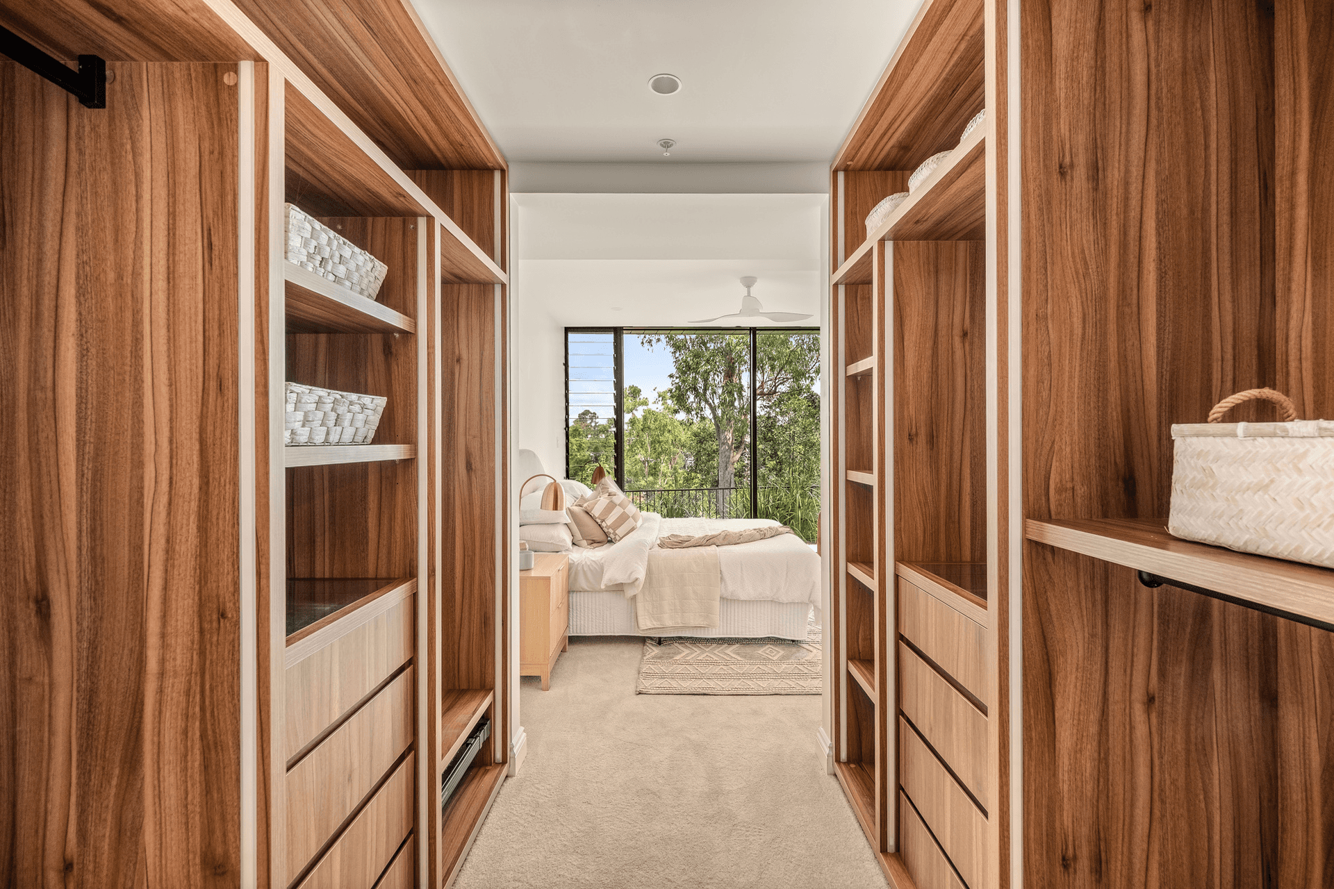 1/98 Goldieslie Road, Indooroopilly, QLD 4068
