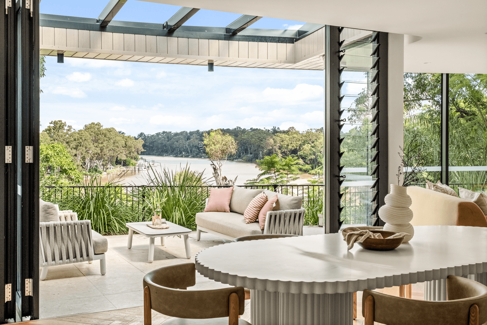 1/98 Goldieslie Road, Indooroopilly, QLD 4068