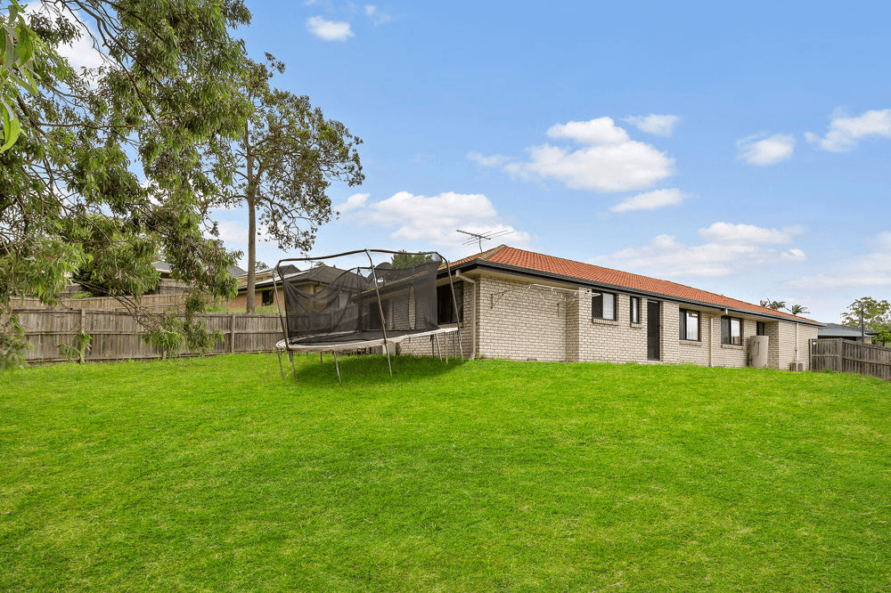 12 Greta Court, CAMIRA, QLD 4300